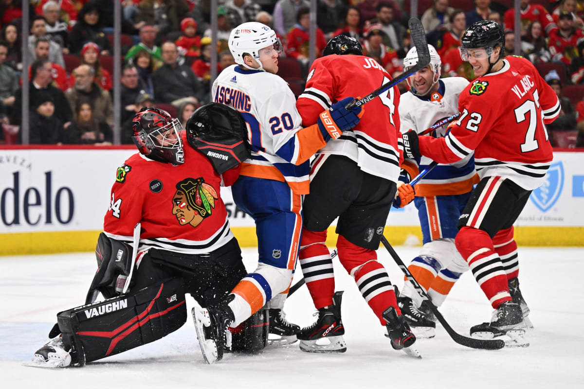 Blackhawks, Petr Mrazek Try To End Road Slide Against Surging Oilers