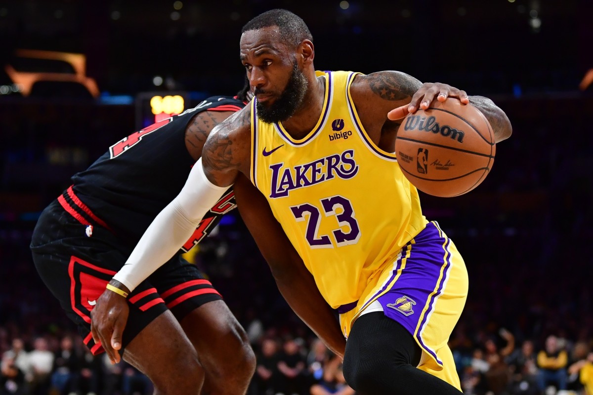 lebron james' spin move went viral in bulls-lakers game