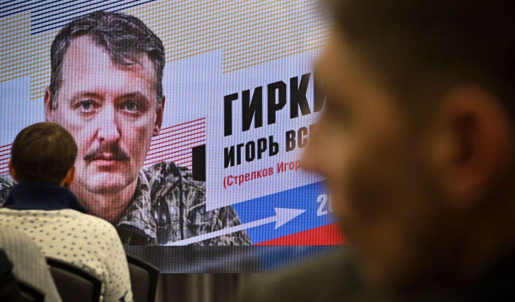 militar ruso fue condenado por matar a 298 personas pero fue a la cárcel tras insultar a putin