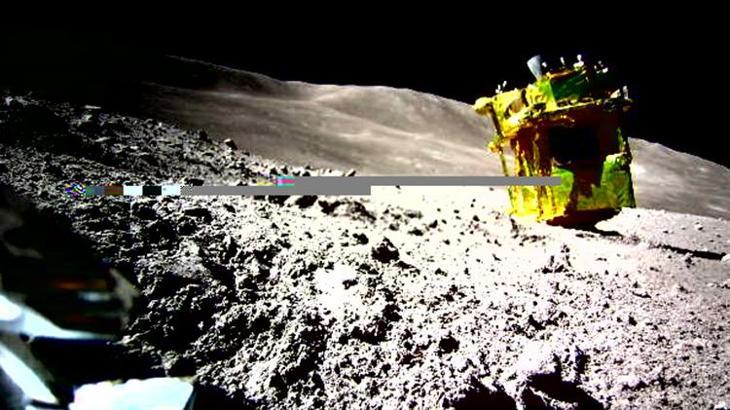japonya’nın uzay aracı ay’da ters duruyor