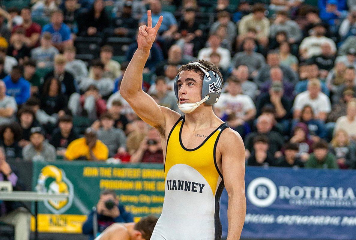 National top 25 high school wrestling rankings for every weight class