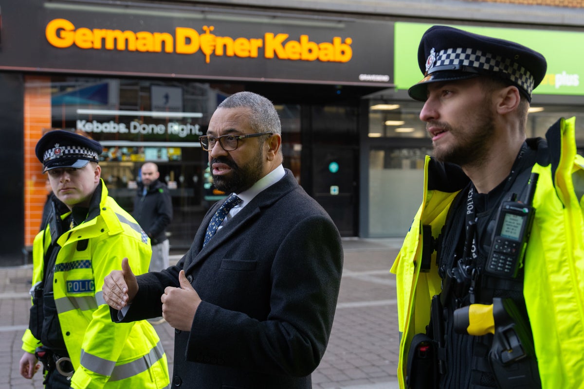 sadiq khan clashes with home secretary over surge in london knife crime