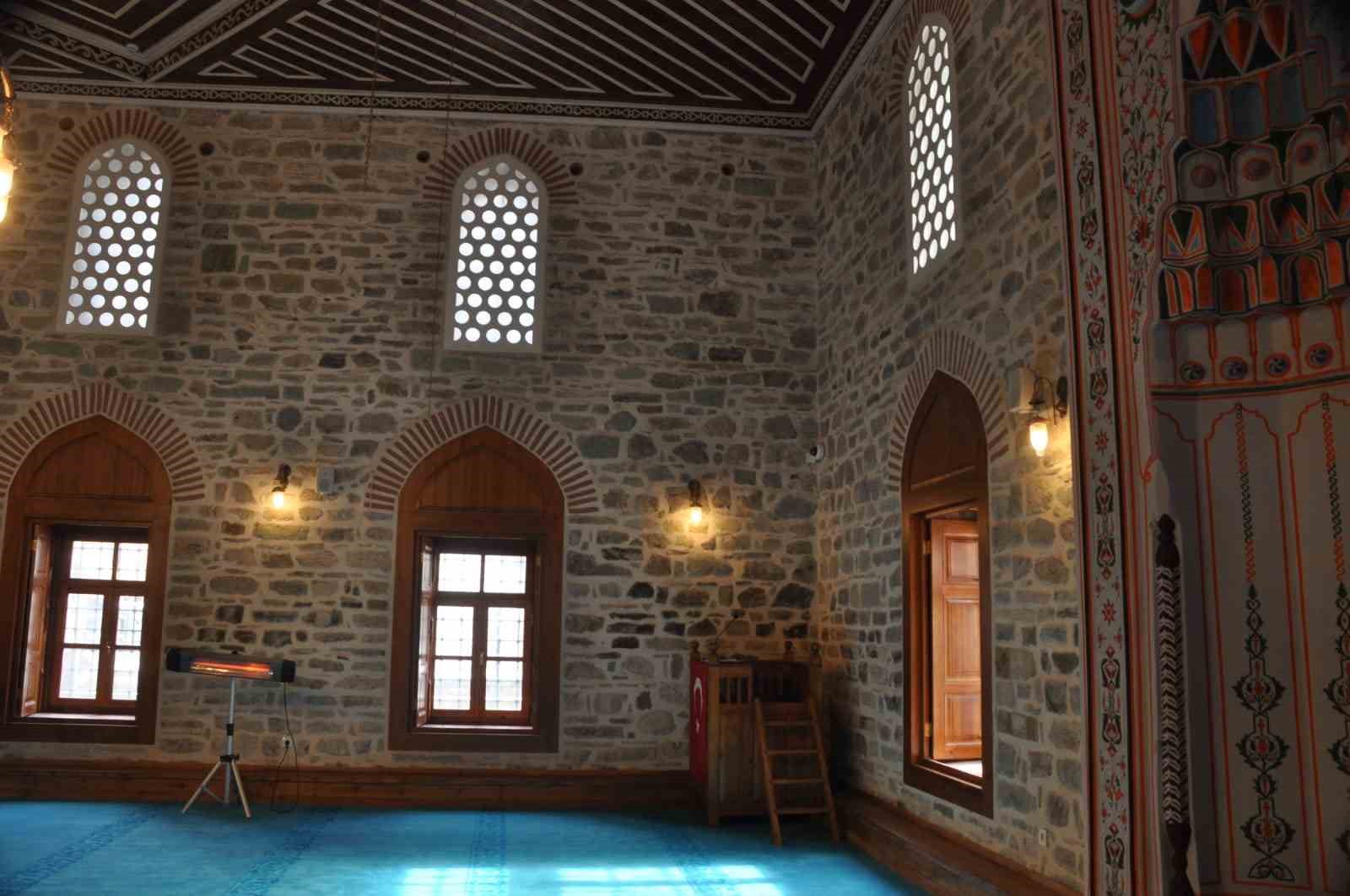 kanuni sultan süleyman’ın yaptırdığı camide 7 yıl sonra ilk namaz