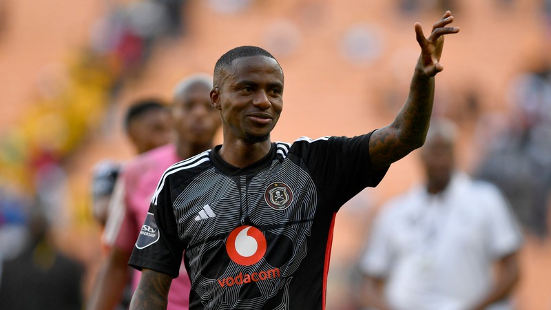 thembinkosi lorch leaves orlando pirates, expected to sign for mamelodi sundowns