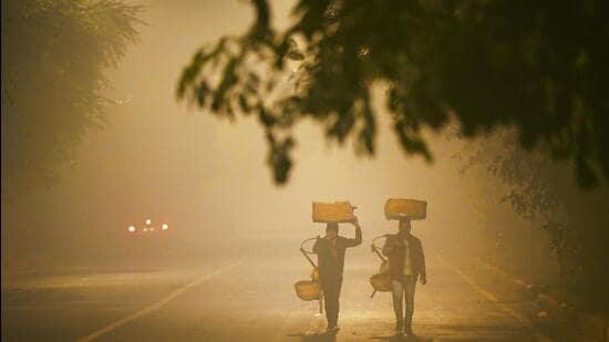 delhi air quality slips into severe zone; temperatures continue to fall in ncr