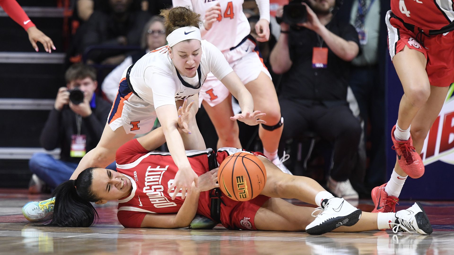 the ohio state women’s basketball press avoids letdown game against illinois