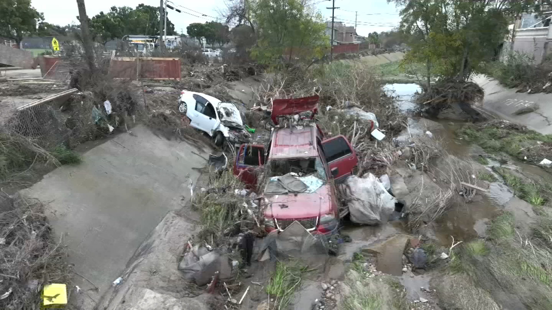 Imágenes de dron muestra la devastación tras el diluvio en San Diego 2024