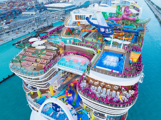 5 things you may not know about the world’s largest cruise ship — from its $100k stateroom to record-breaking pools