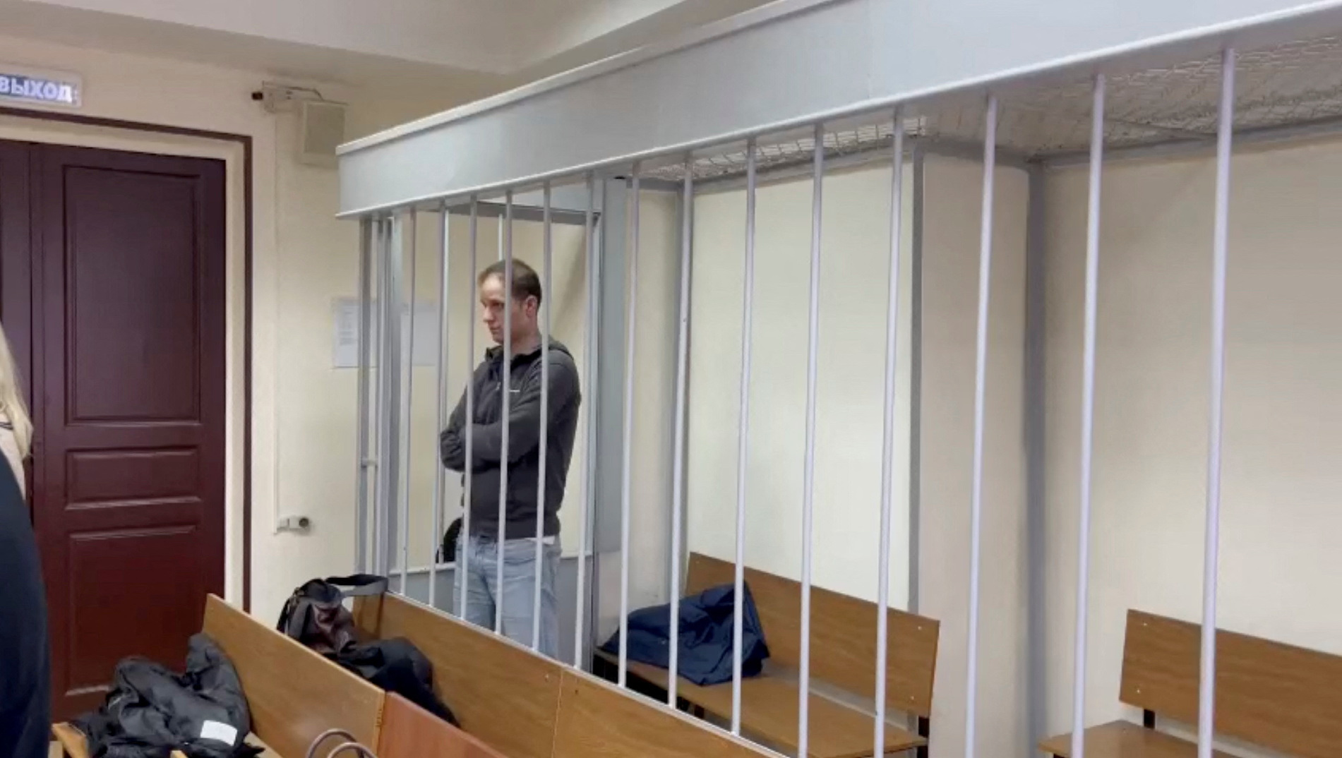 Russia Extends Pre-trial Detention Of WSJ Reporter Evan Gershkovich ...