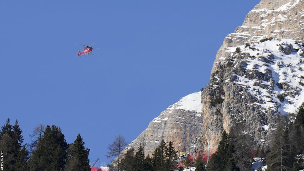 Shiffrin Airlifted To Hospital After Italy Crash