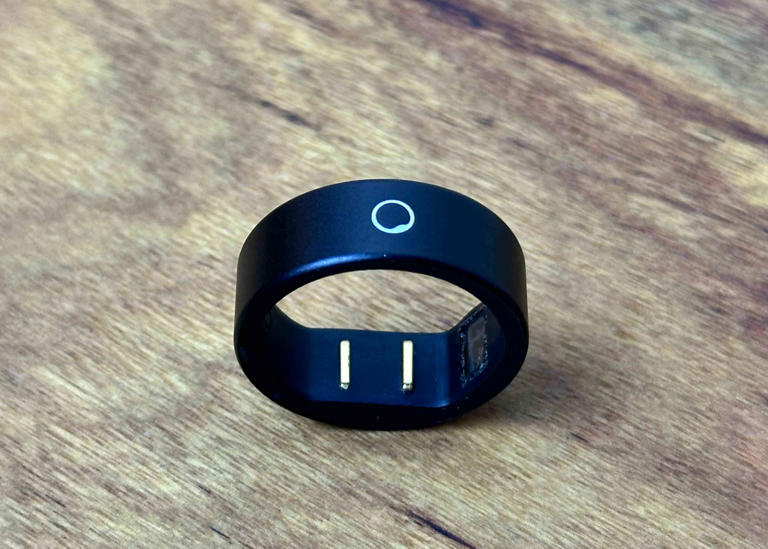 circular-ring-slim-a-practical-way-to-keep-track-of-exercise-and-more