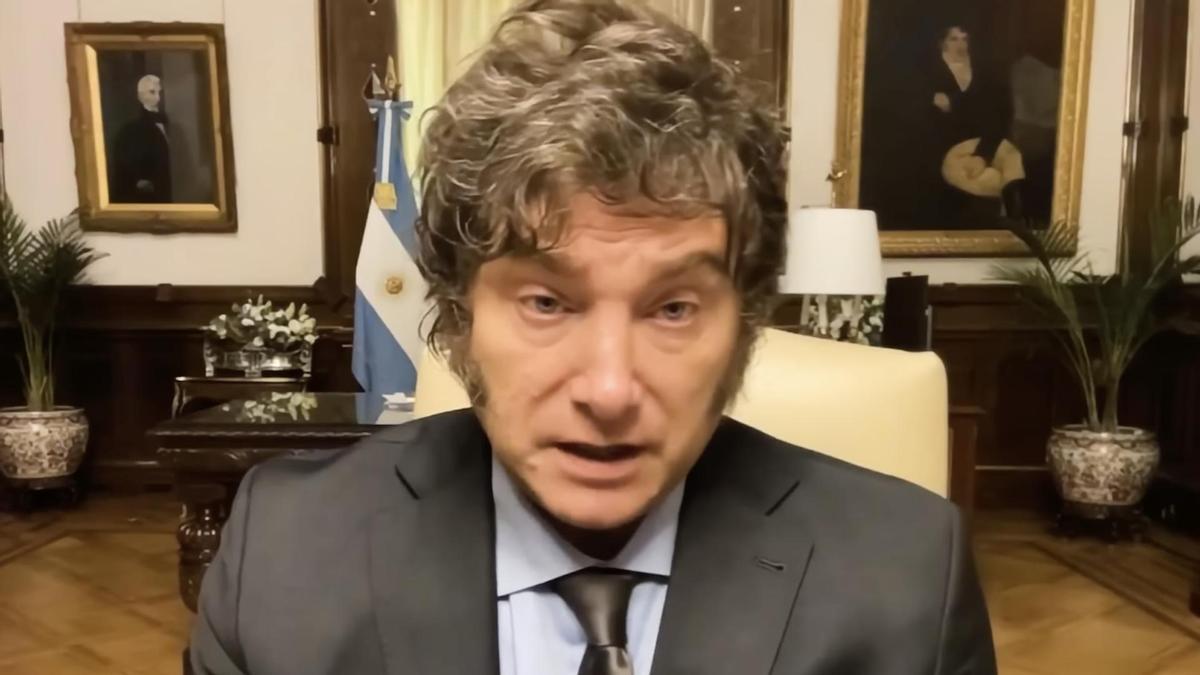 milei dijo que no negocia nada y que “se está más cerca de dolarizar” la economía argentina