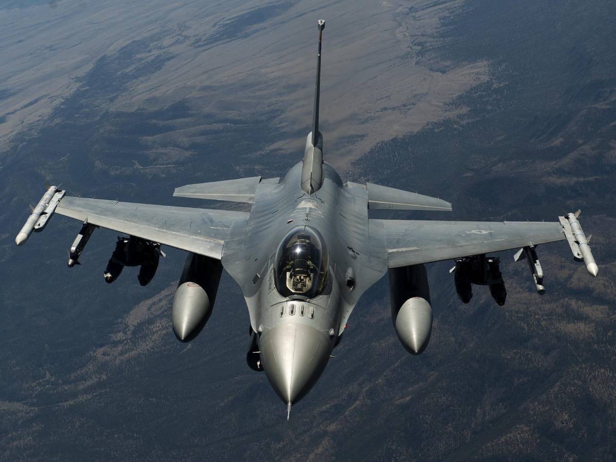 washington aprueba la venta de aviones f-16 a turquía; a grecia le venderá f-35