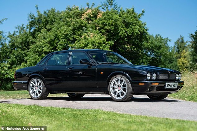 the 10 classic british cars worth investing in now before they die out