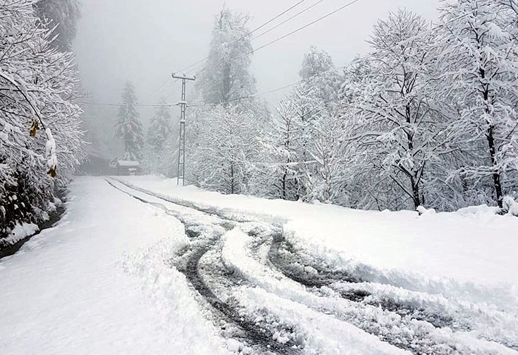 bartın’da köy yollarına kar engeli