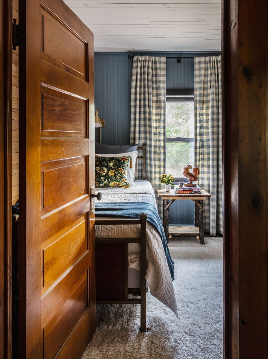 This Renovated 100-Year-Old Farmhouse Oozes Vintage Charm