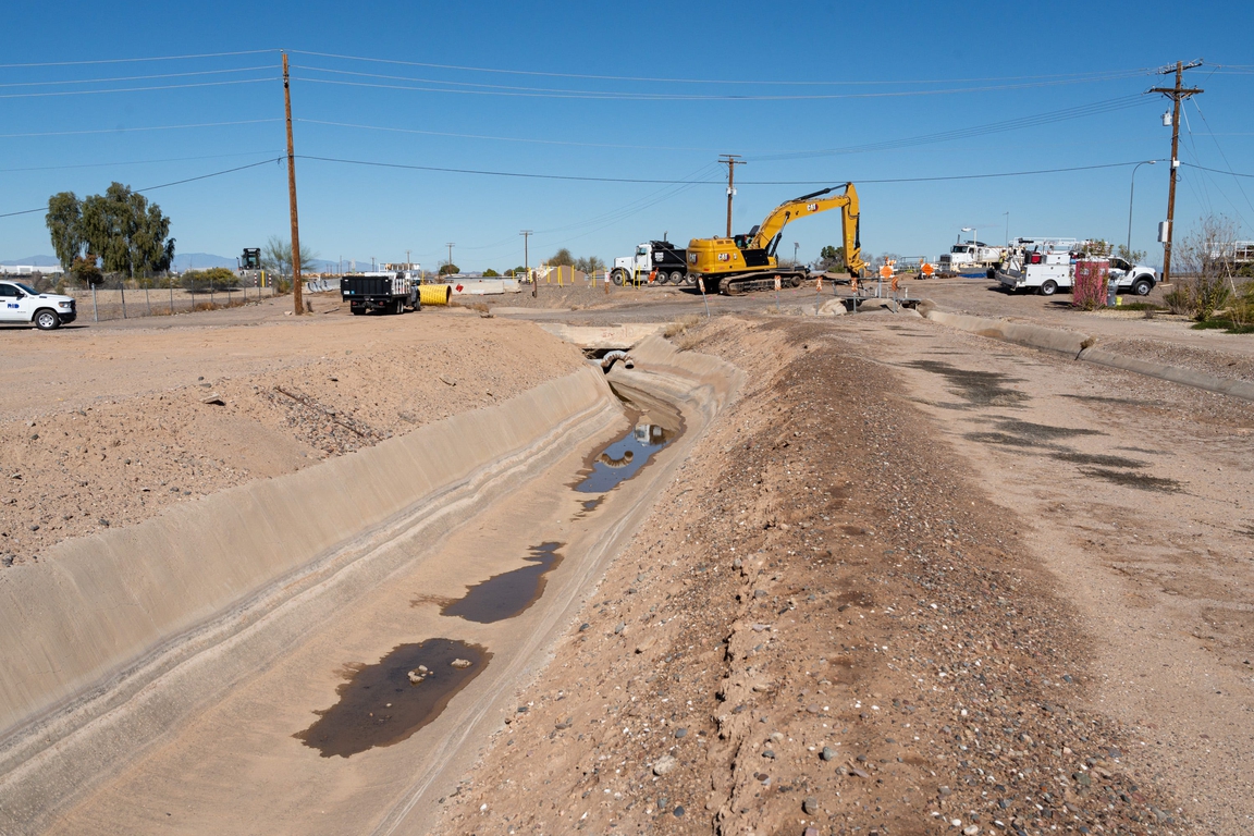 Grand Canal in Arizona under construction