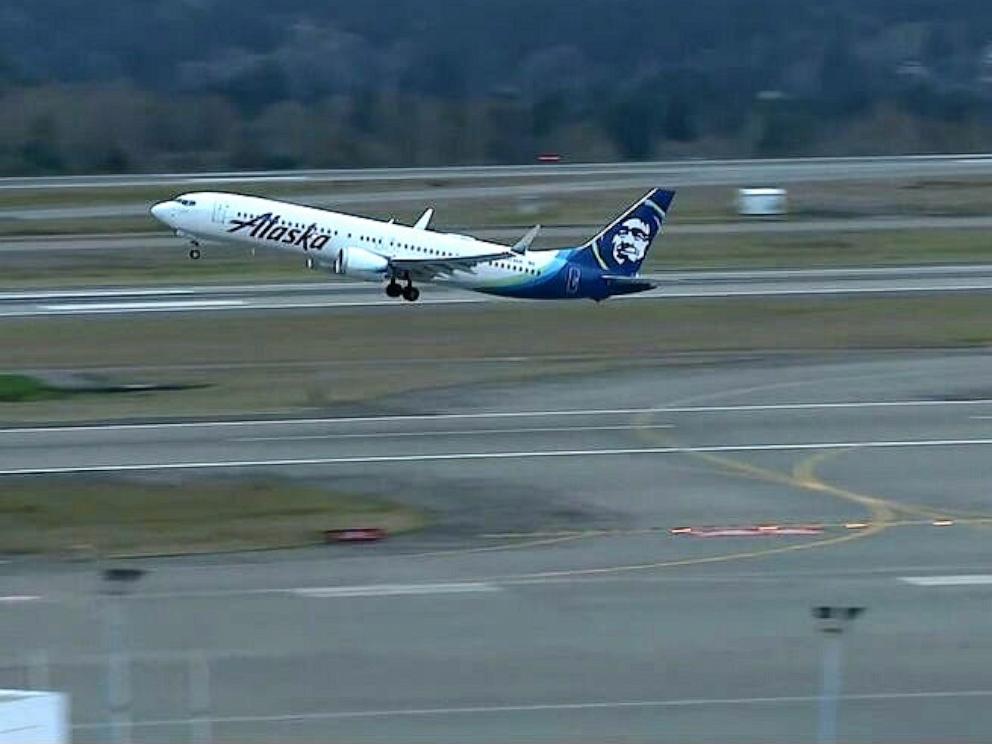 alaska airlines resumes flying boeing 737 max 9 plane after door plug blowout