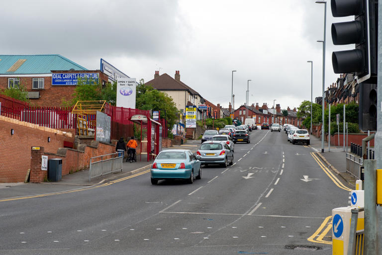 the-15-poorest-areas-in-leeds-based-on-household-income-including