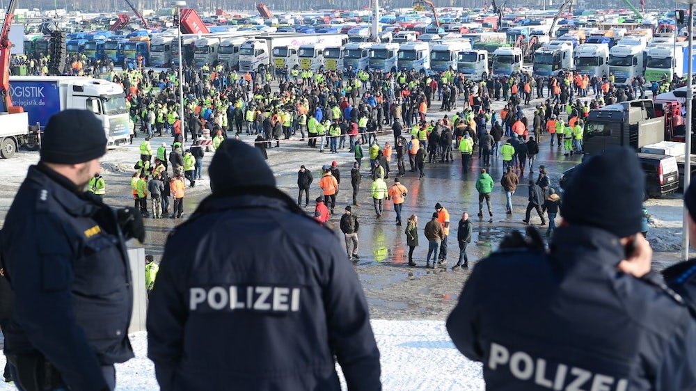 Theresienwiese: Demo Für Alle "Unzufriedenen" Geplant - Aiwanger Will ...