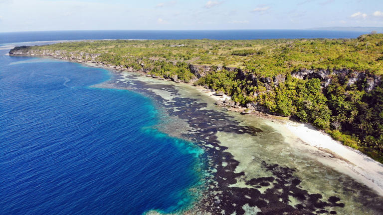 The Beautiful Marine National Park With Some Of The Best Diving Spots ...