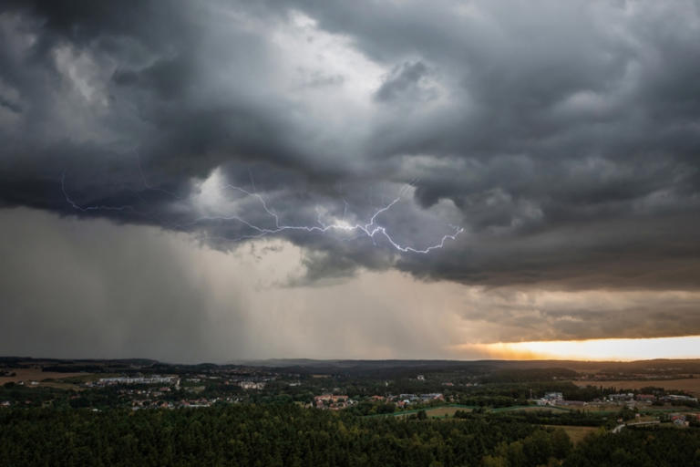 Tormenta traerá fuertes lluvias / FOTO: Shutterstock