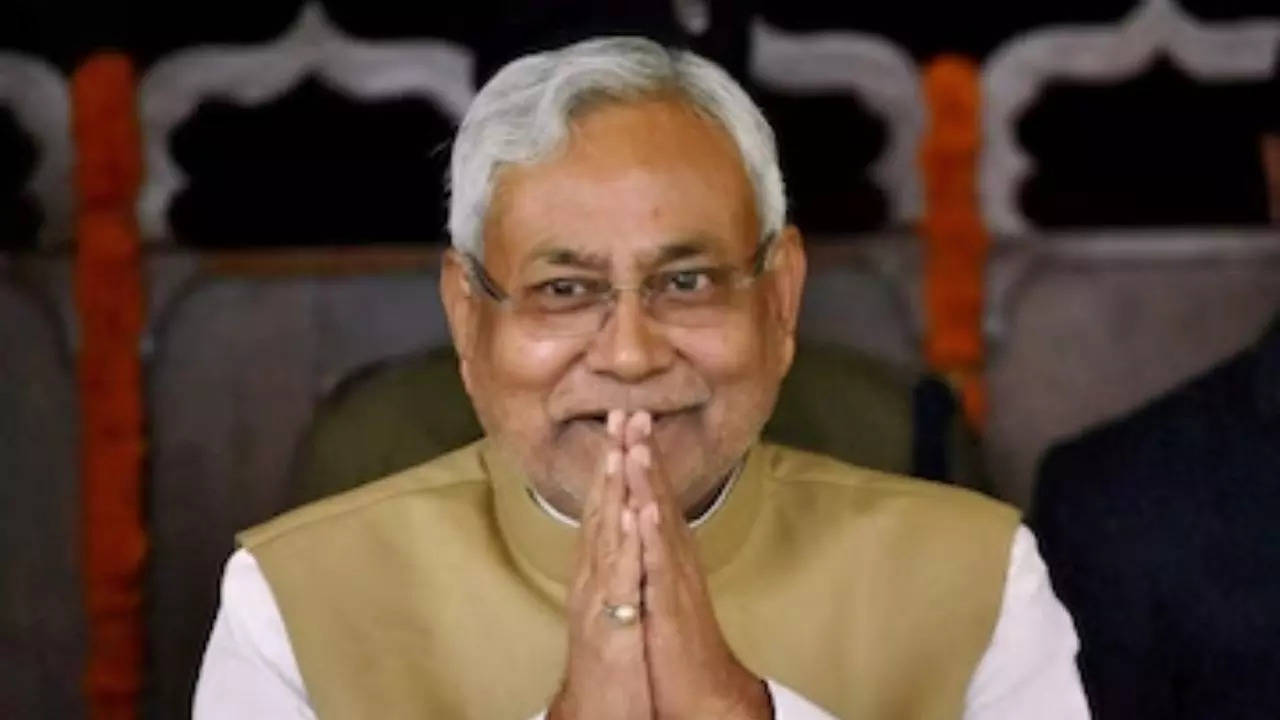 'Abhi Khel Baki Hai': Nitish Kumar Keeps The Suspense On, BJP Puts On ...