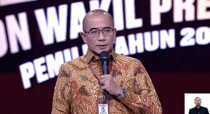 Isi Garasi Ketua KPU Yang Langgar Etik Karena Terima Pendaftaran Gibran