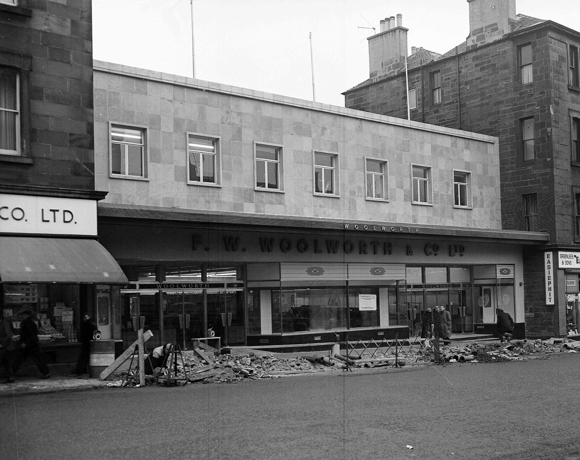 edinburgh retro: 17 photos of edinburgh's lost woolworths stores as iconic brand gears up for shock comeback