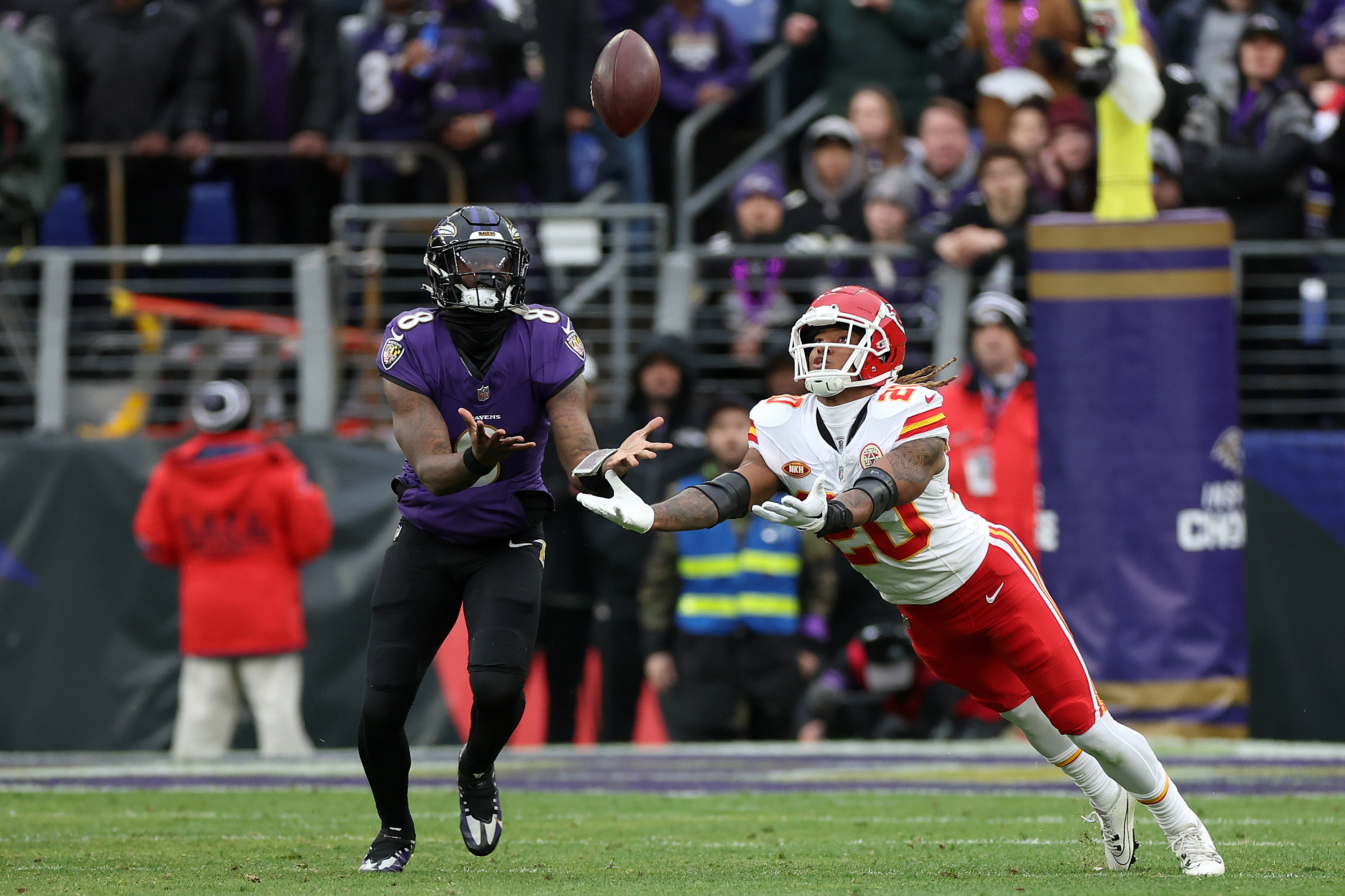 Tony Romo’s Call On Lamar Jackson’s Pass To Himself Didn’t Go Over Well