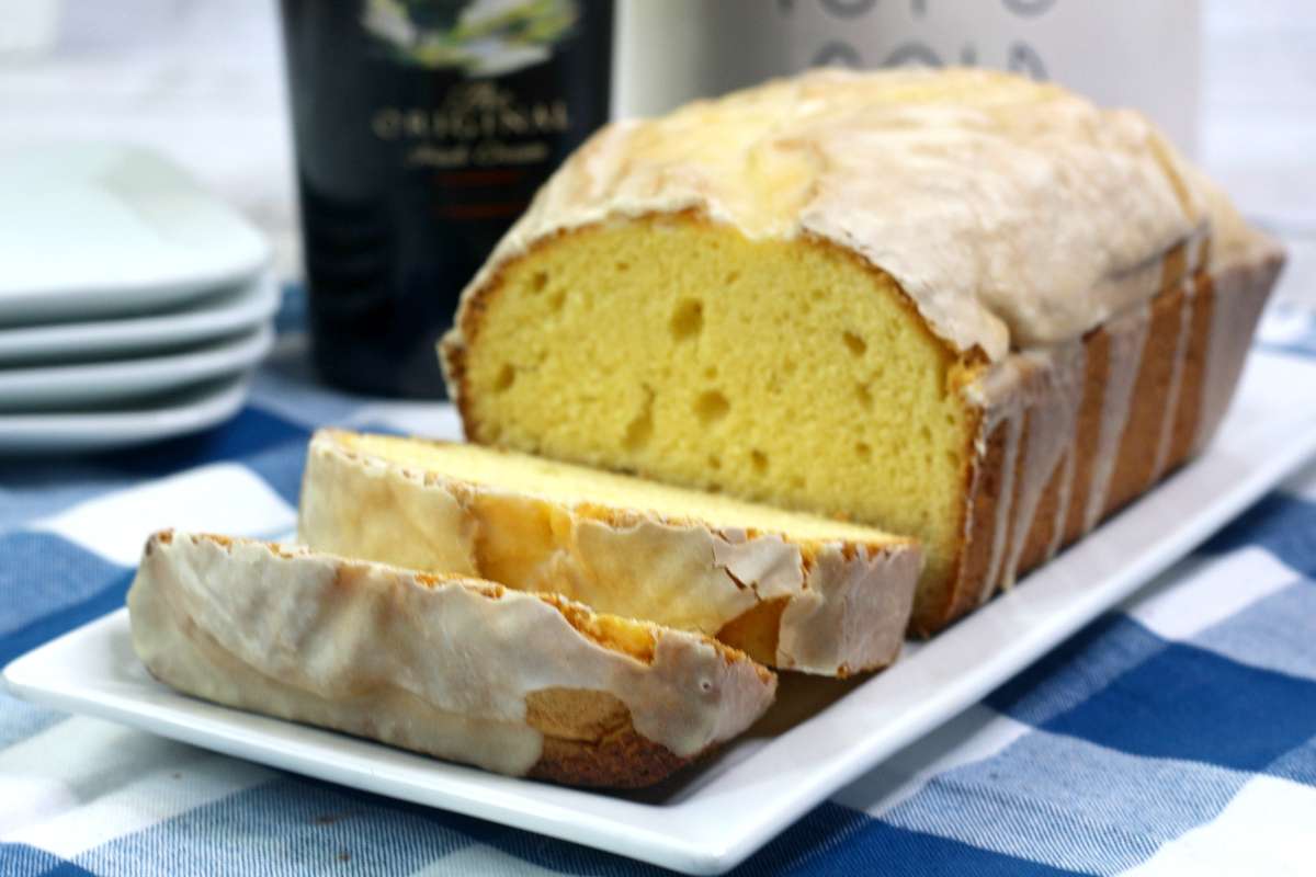 Rich And Decadent Baileys Pound Cake Recipe