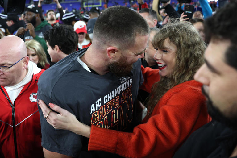 'It's a love story' Taylor Swift congratulates Travis Kelce after