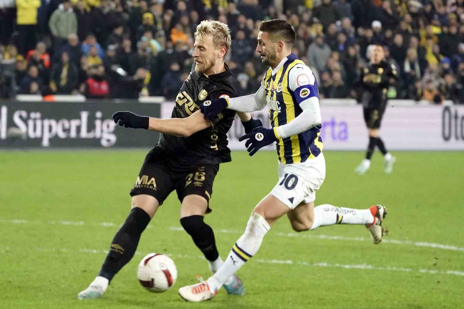 Trendyol Süper Lig: Fenerbahçe: 2 - MKE Ankaragücü: 1 (Maç Sonucu)