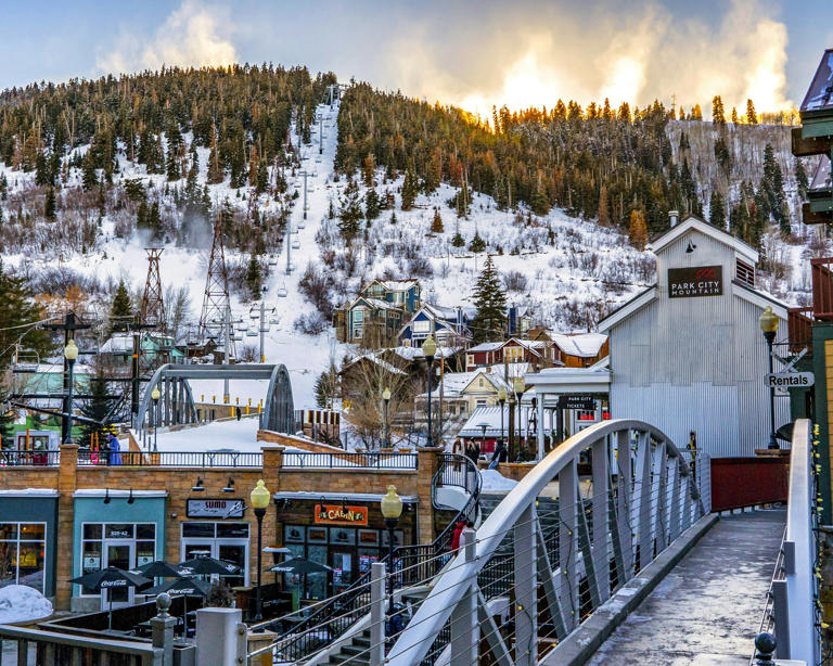 Looking for some winter adventures in Utah? Start with coming to Park City for a snow filled, mountain town experience.