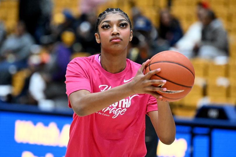 Angel Reese Given WNBA Advice By Shaquille O'Neal After 'insulting ...