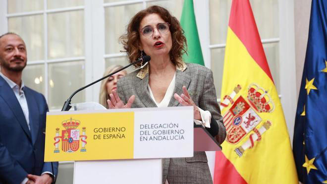 La vicepresidenta primera y ministra de Hacienda, María Jesús Montero, este viernes en el acto de toma de posesión de los nuevos subdelegados del Gobierno en Andalucía.