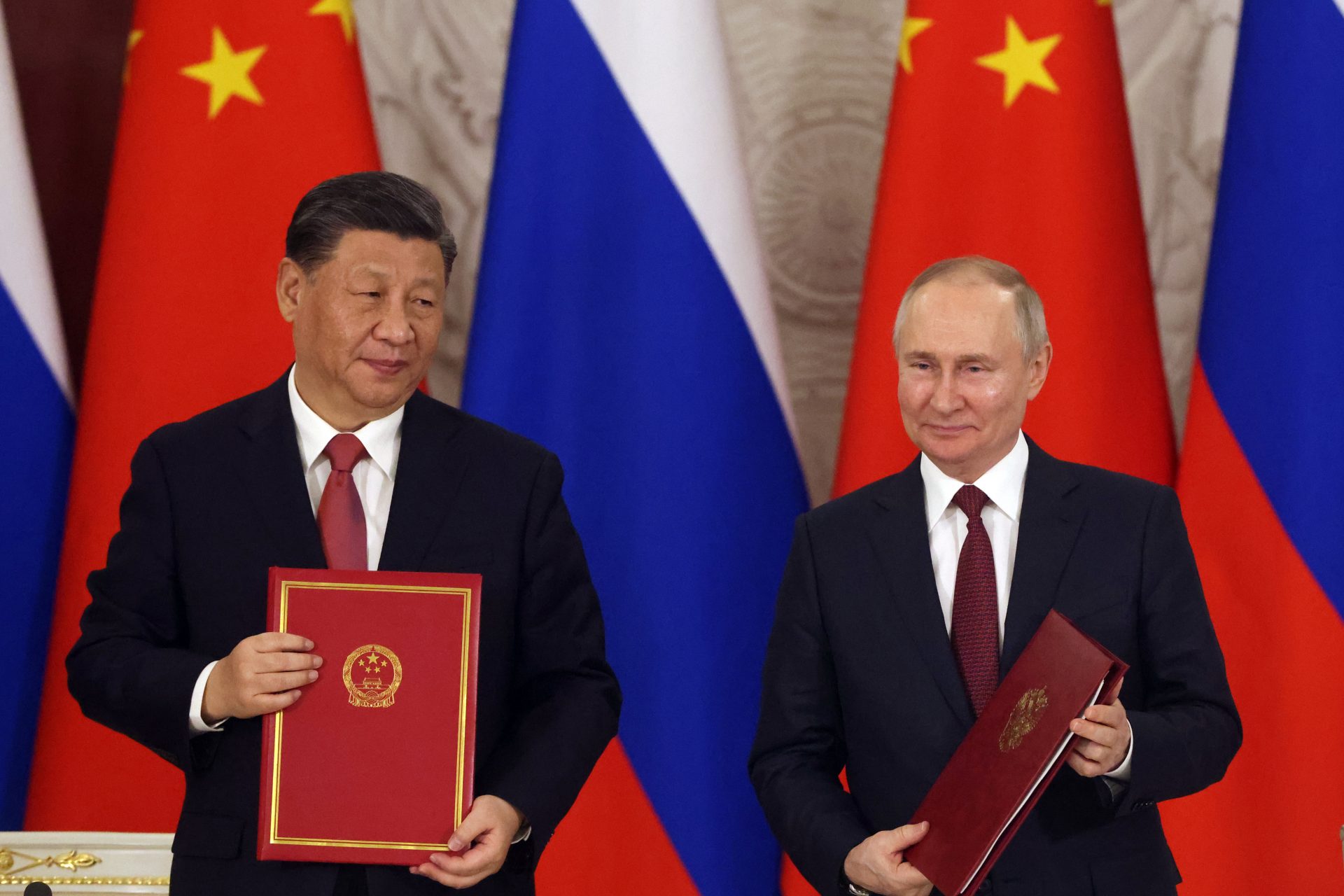 Decoding the Chinese map that claimed Russian territory