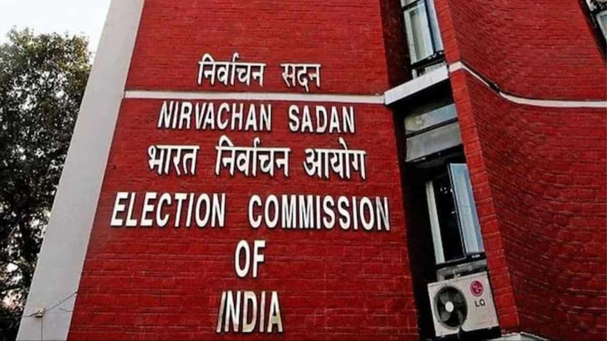 india’s election commission asks bjp, congress to maintain decorum during campaigning