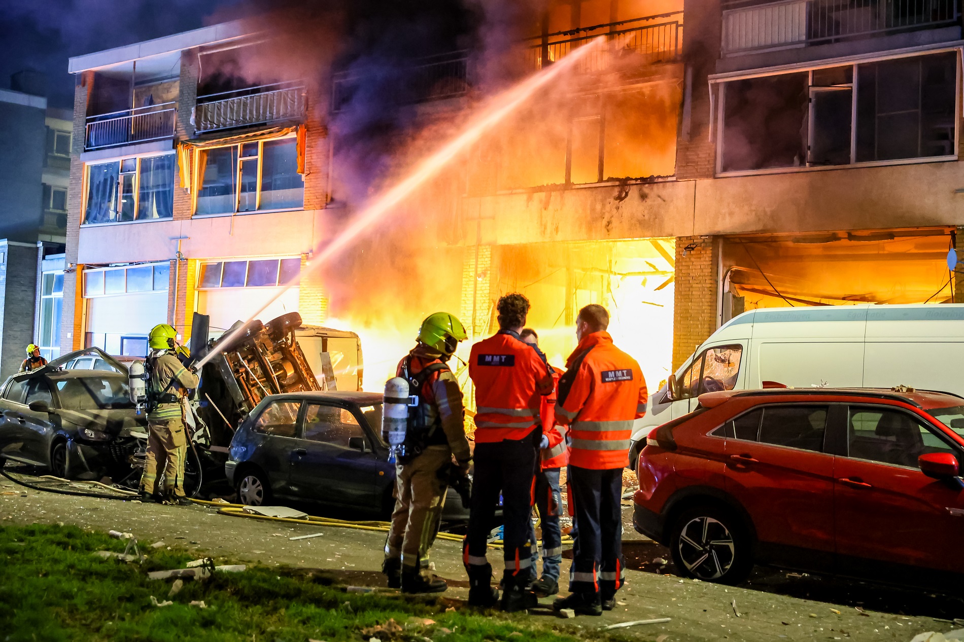 Drie Vermisten Na Zware Explosie Rotterdam, 44 Woningen Zwaar Beschadigd