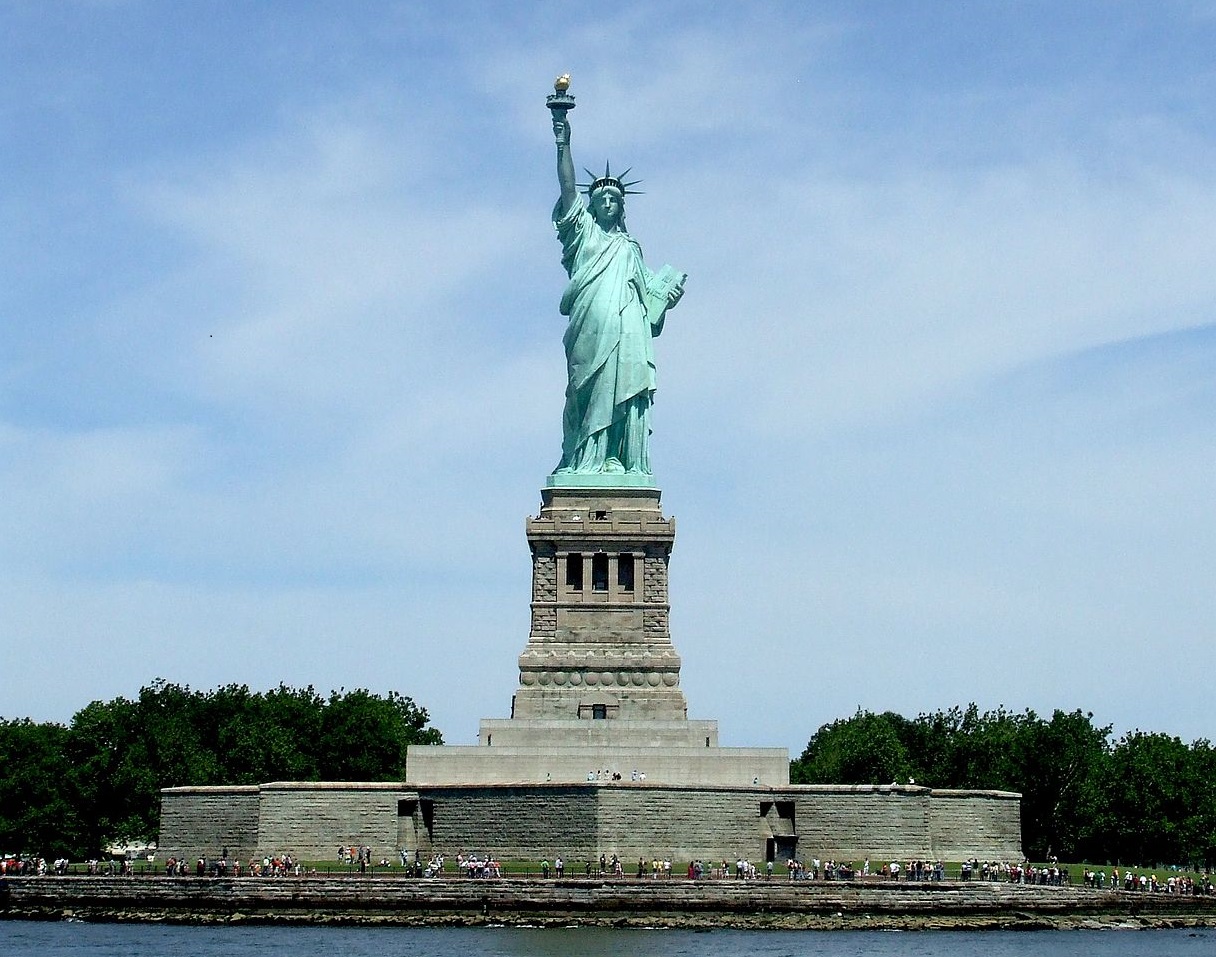 <p>The Statue of Liberty is typically the first thing most people notice when visiting New York. It is a colossal monument that stands 305 feet tall on Liberty Island in New York Harbor.</p><p>Being another one of America’s Historical Landmarks, it stands as a symbol of hope and spirit.</p><p><strong>Features:</strong> Statue City cruises, museums, tours, park</p><p>I, Laslovarga, CC BY-SA 3.0, Wikimedia Commons</p>