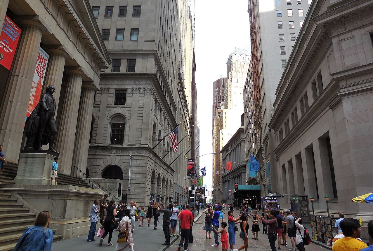 <p>Another popular street in America is Wall Street, located in the Financial District of Lower Manhattan. It has been called the <strong>world’s leading financial and fintech center</strong> as it consists of the largest stock exchanges and financial firms.</p><p>Aside from finance, Wall Street has a huge historical component as Manhattan’s original neighborhood.</p><p><strong>Features:</strong> Tours, Historical guides, Trinity Church, The New York Stock Exchange, the Charging Bull sculpture, Federal Hall, and more.</p><p>GoginkLobabi, CC BY-SA 4.0, Wikimedia Commons</p>
