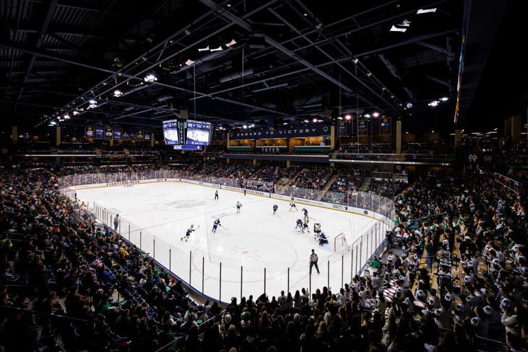 Notre Dame Hockey: Irish Split Senior Weekend vs. Minnesota