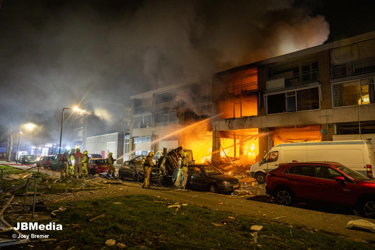 Meerdere gewonden bij zware explosie Rotterdam, huizen totaal verwoest