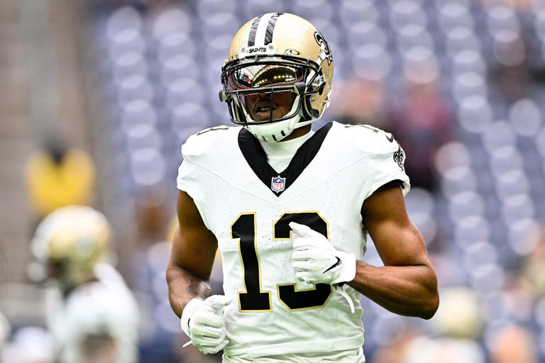 Michael Thomas airs grievance with Saints, Derek Carr on social media