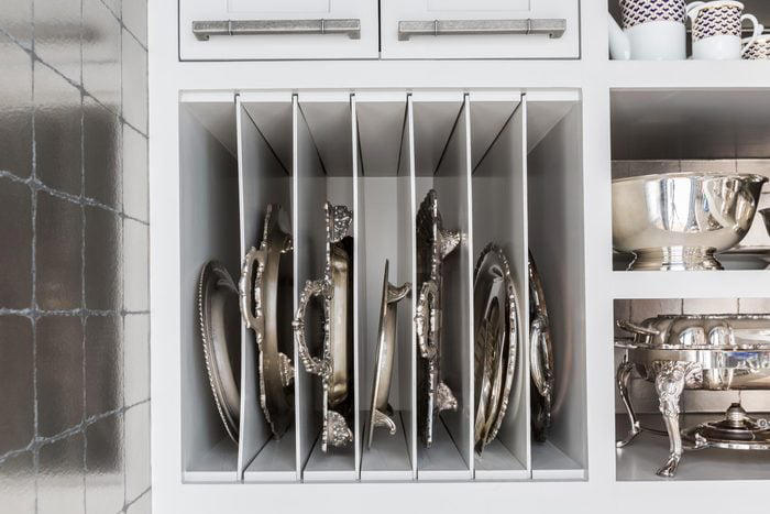 Rd Kitchen Organization Vertical Stray Storage Julie Soefer Photography Courtesy Creative Tonic Design