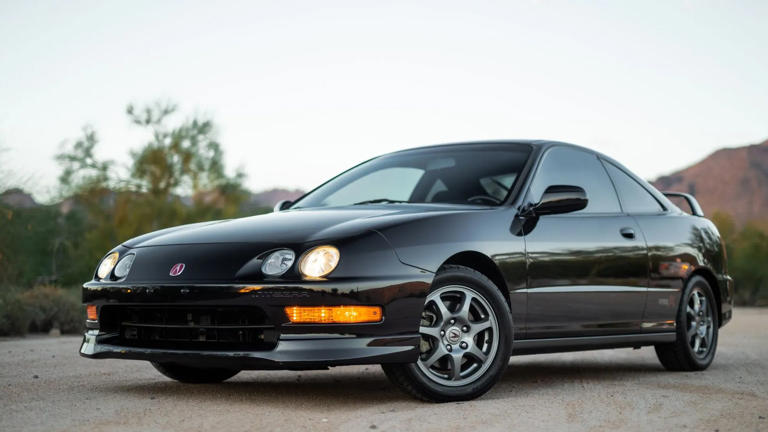 Why Old Honda Integras Are Special, And How Much They're Worth Today