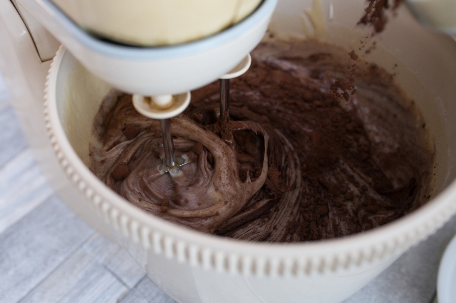 Sagenhafte Sachertorte der österreichische Klassiker ist überraschend einfach zu backen
