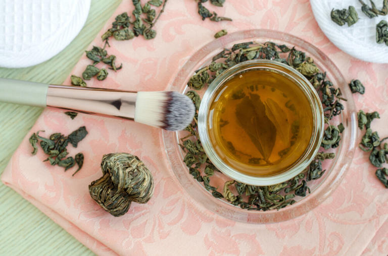 Green Tea for Acne: Get Flawless And Clear Skin the Natural Way