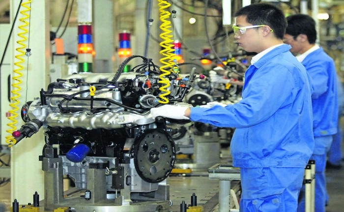 producción industrial china se sitúa 5.6% en mayo, pero no cumple expectativas
