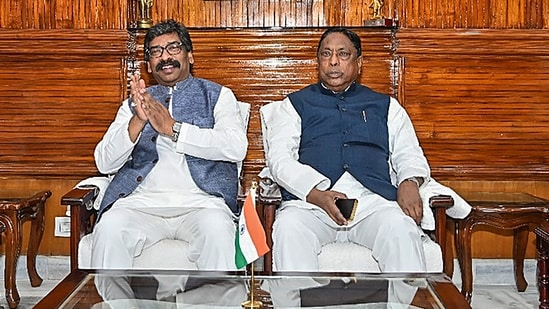 ‘Missing’ Jharkhand CM Hemant Soren Holds Meeting In Ranchi: Top Updates